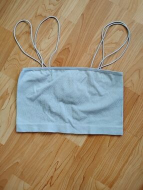 Forever 21 Light Gray Ribbed Spaghetti Strap Crop Top